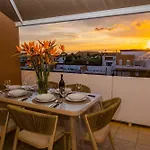 Apartment Swing & Golf Penthouse *